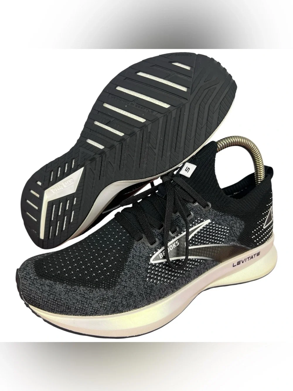 Brooks Levitate StealthFit 5 Womens Running Shoes Black Grey US Size 8